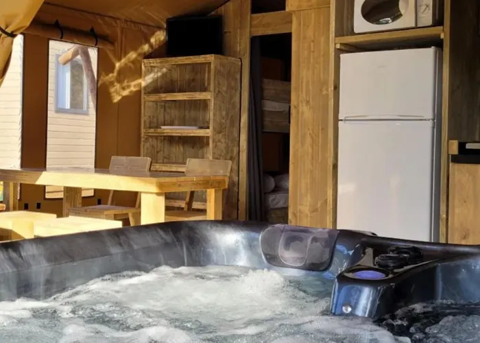 Campeggio Tente Avec Terrasse&jacuzzi Privé - - Api-1-52-1718 *